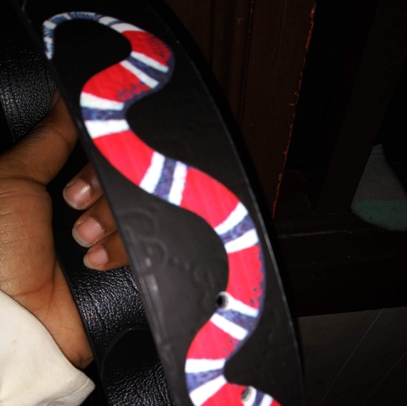 Gucci belt (snake symbol) - Picture 2 of 4